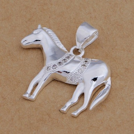 PENDENTIF CHEVAL EN ARGENT ET CRISTAL